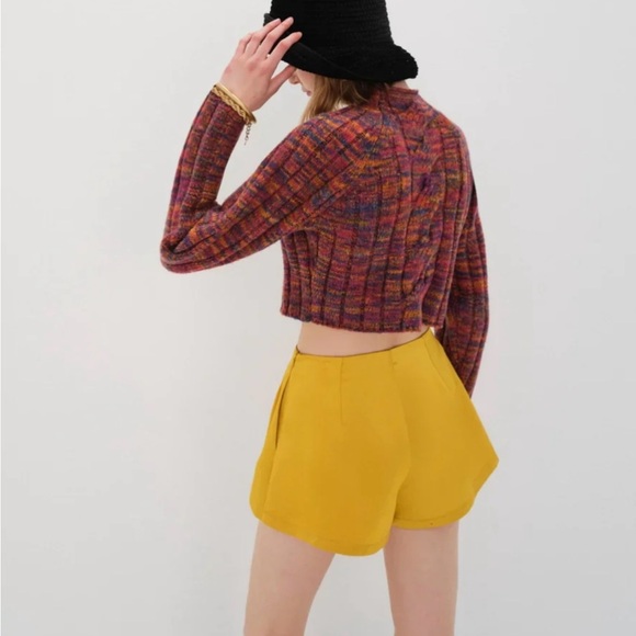 NWT For Love And Lemons “Drew” Yellow Satin Short Shorts Size Large - Picture 2 of 9